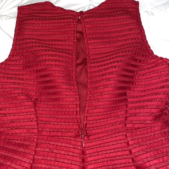 She + Sky Open Back Romper Medium - Picture 3 of 5